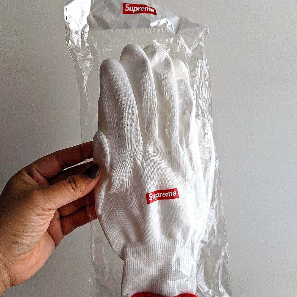 Supreme gloves FW20